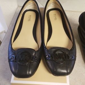 Michael kors flats